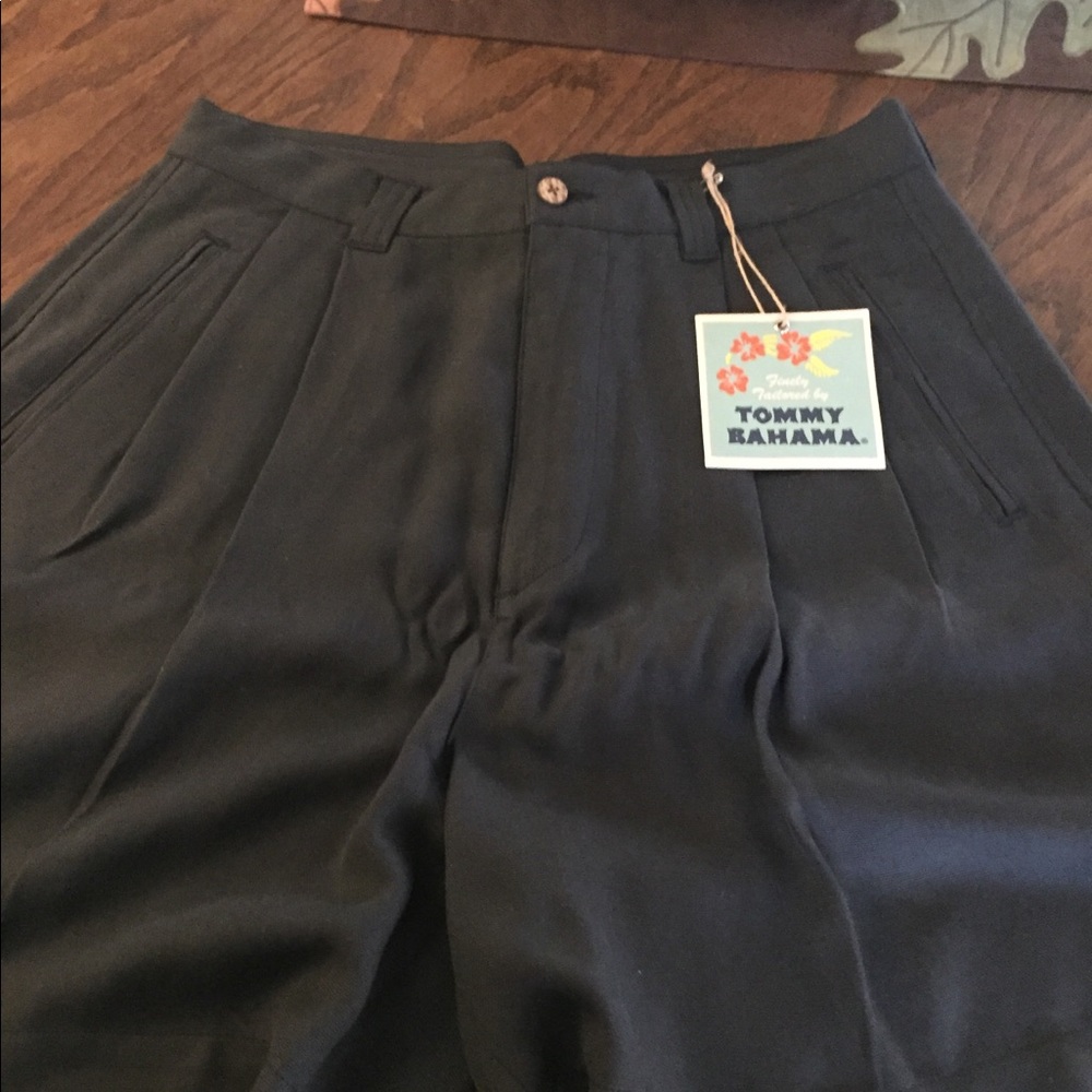 Tommy Bahama 100% silk shorts